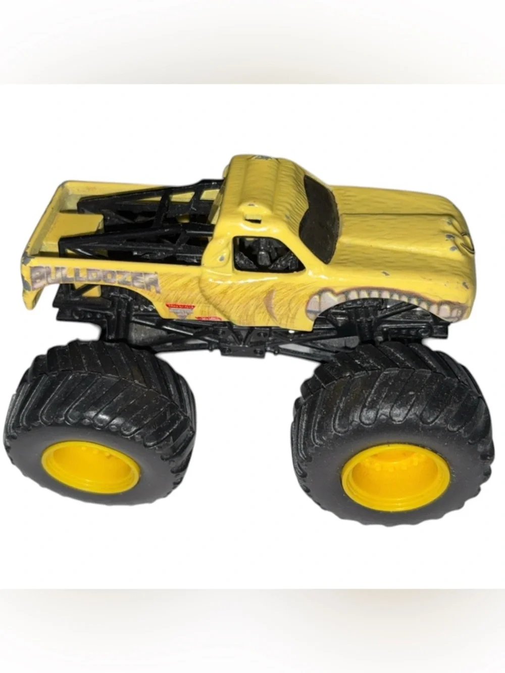 HOT WHEELS MONSTER JAM BULLDOZER YELLOW RIMS